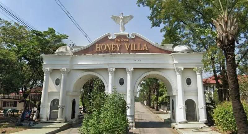 Honey Ville, Bangkok, Soi Phutthamonthon Sai 1 29, Taling Chan, Bangkok, 4 Bedrooms, 300 sqm, Townhouse For Sale, by คุณคริส, 500635984 - DDproperty.com
