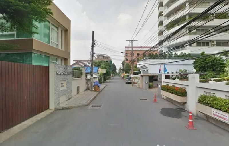 PB Penthouse 1, Bangkok, Soi Pridi Banomyong 14, Phra Khanong Nuea, Watthana, Bangkok 10110, Thailand, Phra Kanong Nua, Watthana, Bangkok, 1 Bedroom, 59 sqm, Condo For Rent, by Kritaphak Khongmueang, 500487390 - DDproperty.com