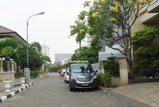 Taman Kedoya Indah, Jl. Kedoya Raya, Kedoya, Kedoya, Jakarta Barat, DKI ...