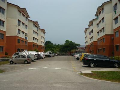  - Iris Apartment