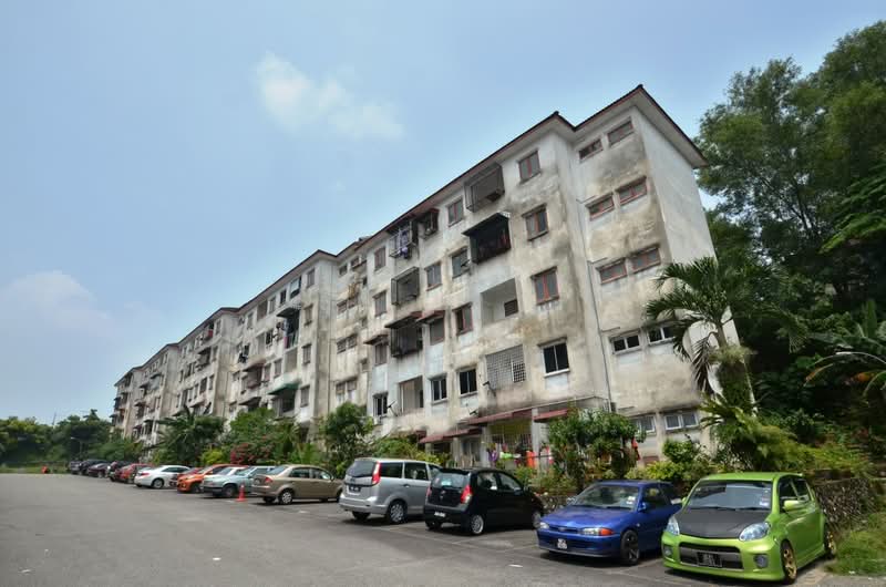 Taman Pinggiran Delima Flat - iProperty.com.my