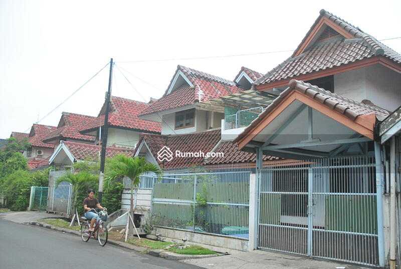 Taman Semanan Indah #0