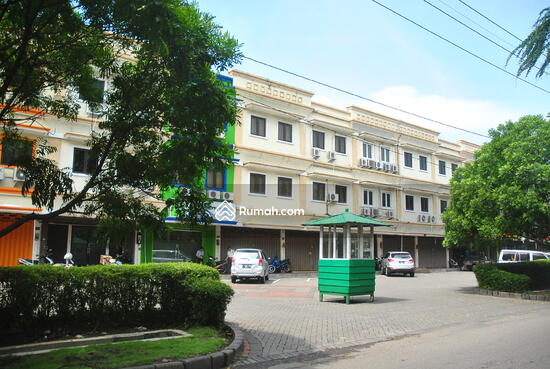 Ruko Galaxy Bumi Permai, . Jl. Arif Rahman Hakim, Sukolilo, Surabaya