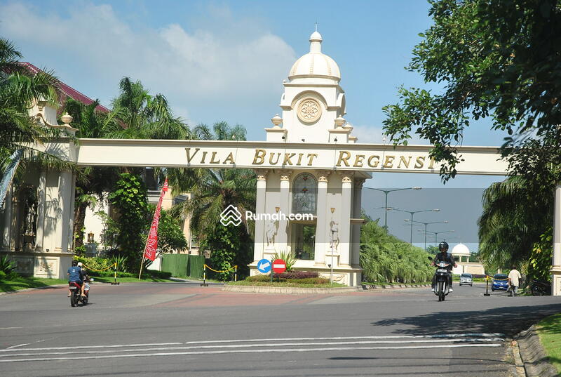 Pakuwon Indah, Vila Bukit Regensi #0