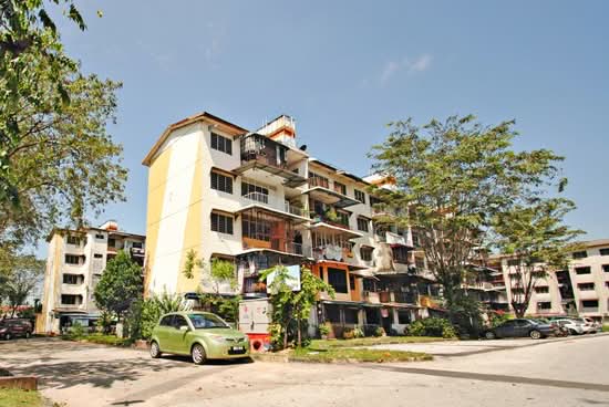 Flat PKNS Seksyen 24