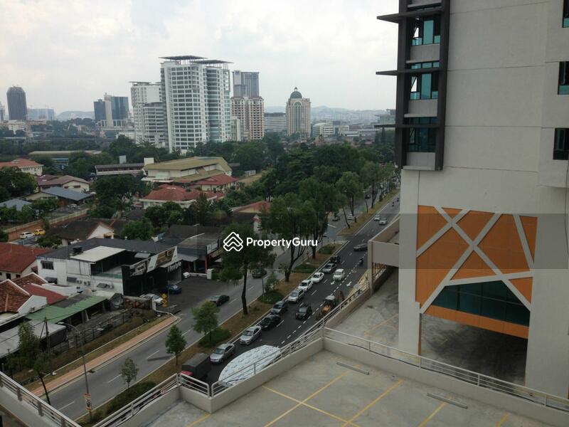 Untuk Disewa - Centrestage Designer Suite