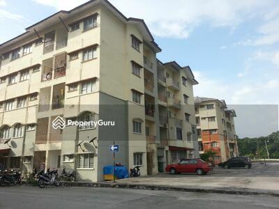 - Panorama Lapangan Perdana