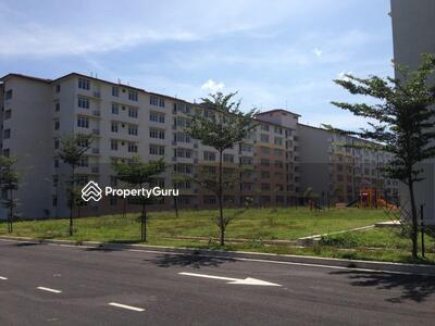 - Apartment Taman Topaz