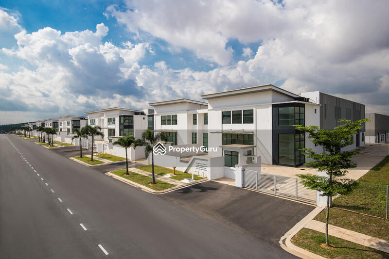 Semi-D Factory 80' x 200'