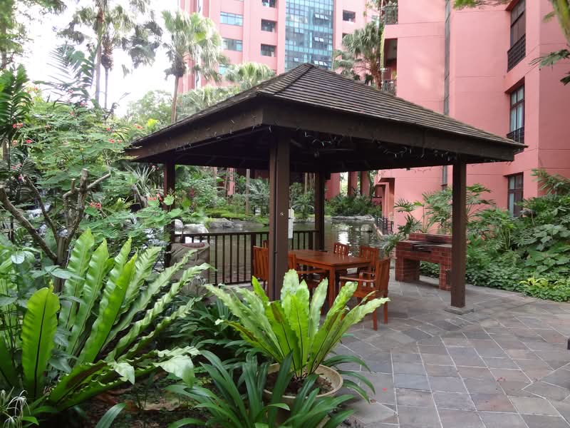 Leonie Gardens