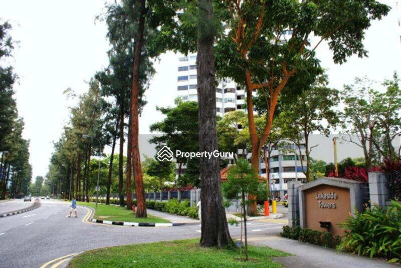 For Rent - Lakeside Tower