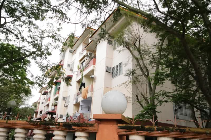 La Villas Condominium - iProperty.com.my