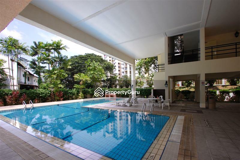 Warner Court Condominium located at Tanglin / Holland / Bukit Timah