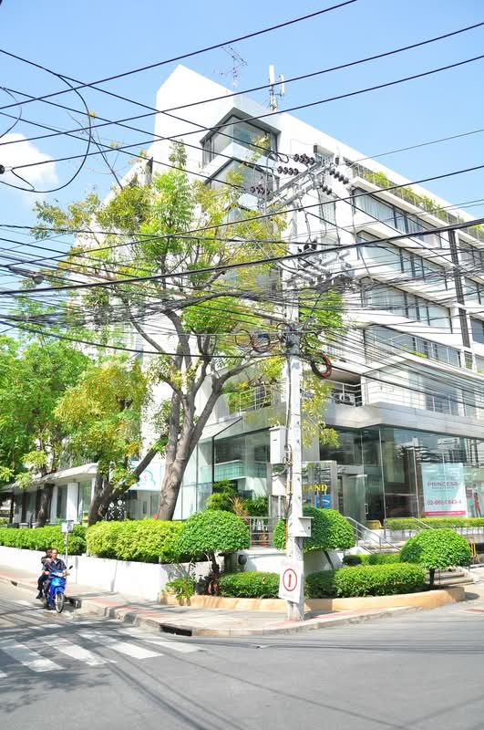 นิวแลนด์ คอนโดมิเนียม