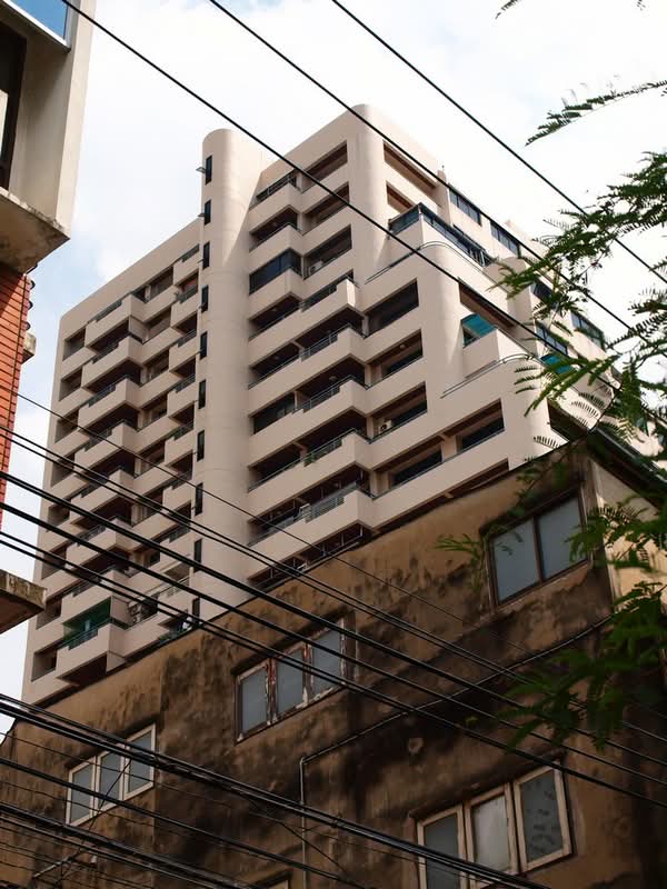 Acadamia Grand Tower : อคาเดเมีย แกรนด์ ทาวเวอร์