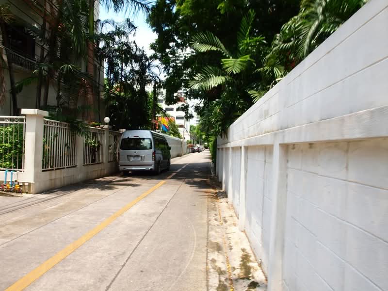 Private Sukhumvit : ไพรเวท สุขุมวิท