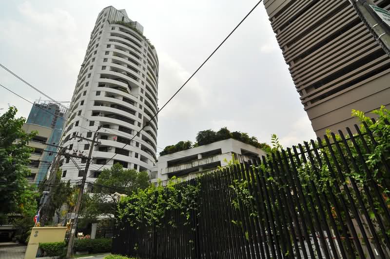 Moon Tower : มูน ทาวเวอร์