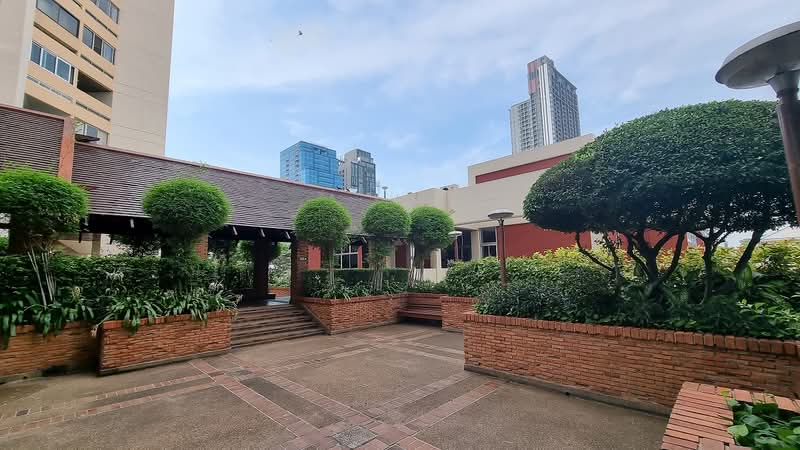 Tai Ping Towers