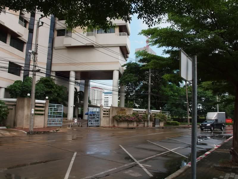 Ruamsuk Condominium