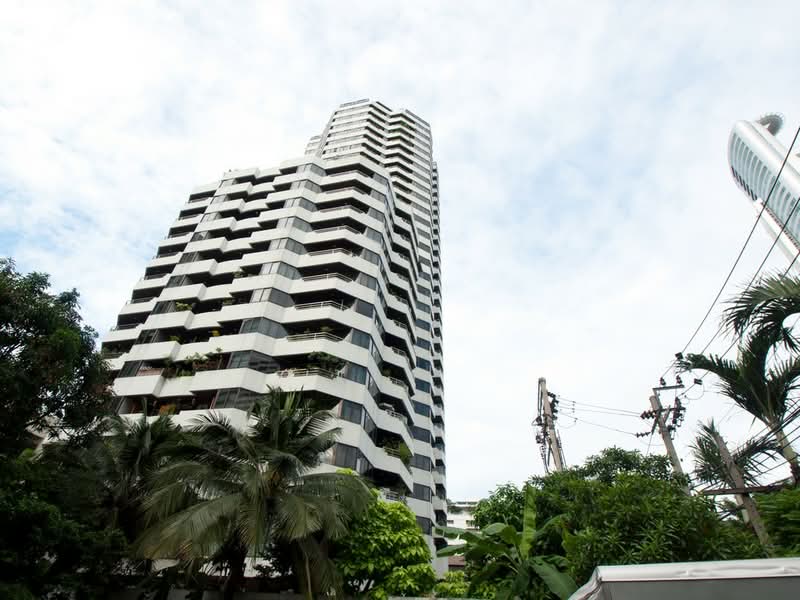 Lake Avenue Sukhumvit 16