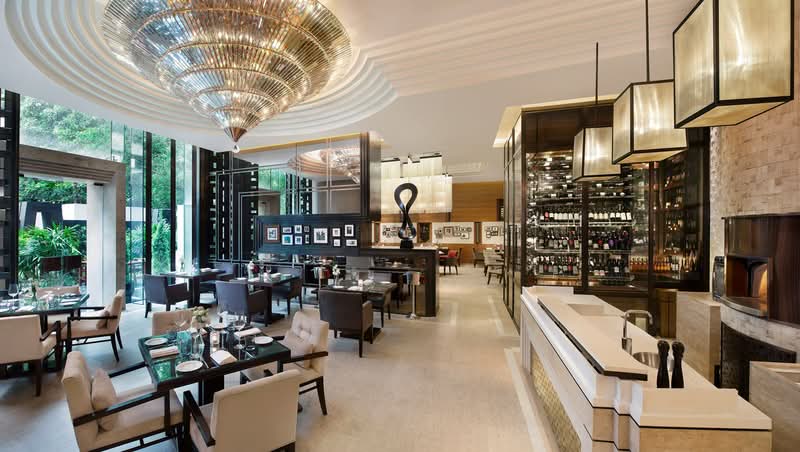 The St. Regis Bangkok : เดอะ เรสซิเดนเซส แอท เดอะ เซนต์ รีจิส