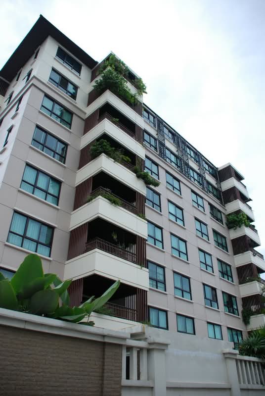 The Lanai Sathorn