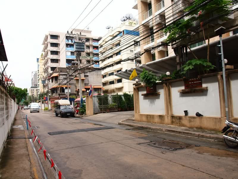 Harmony Living Sukhumvit 15 : ฮาร์โมนี ลิฟวิ่ง สุขุมวิท 15