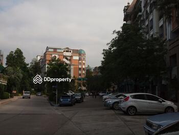 Champs Elysees Tiwanon : ฌ็องเซลิเซ่ ติวานนท์