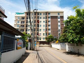 Regent Home4 condominium