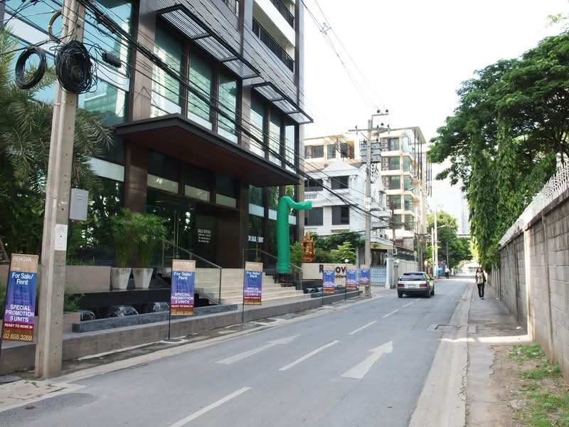 Renova Residence Chidlom : เรโนวา เรสซิเด้นซ์ ชิดลม