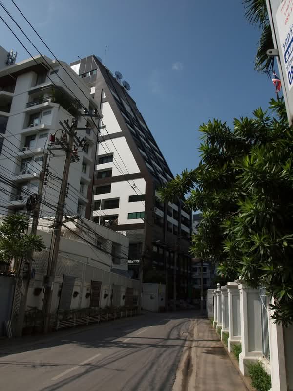 Renova Residence Chidlom : เรโนวา เรสซิเด้นซ์ ชิดลม