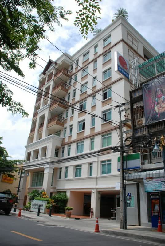 Pabhada Silom