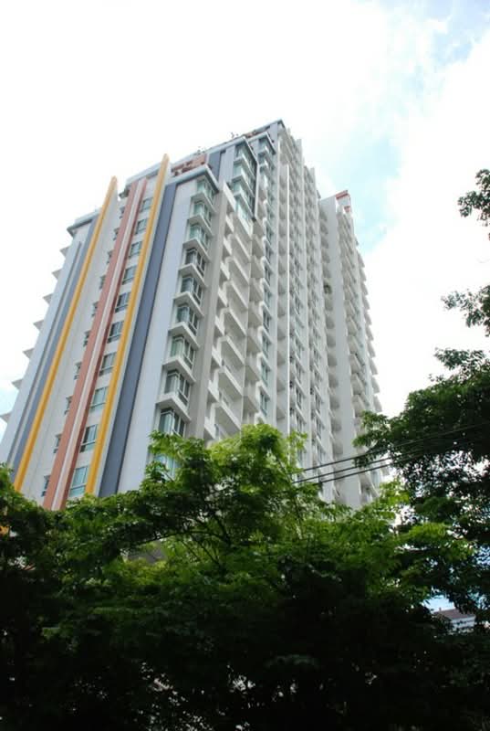 Ivy Sathorn 10 : ไอวี่ สาทร 10