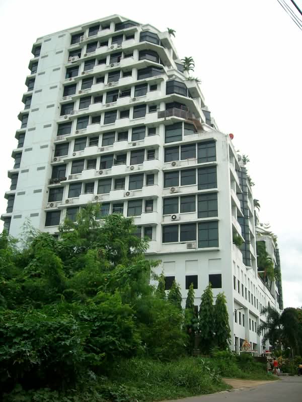 Ratchaarpa Tower condominium