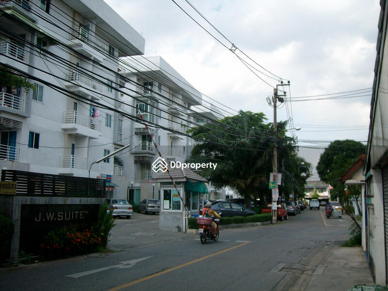 J.W. Suite : เจ.ดับบลิว. สวีท คอนโดมิเนียม #0