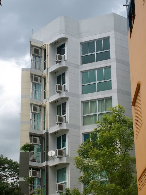 Z2 condominium