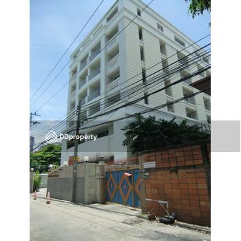 บ้าน ถนน สารสิน คอนโดมิเนียม