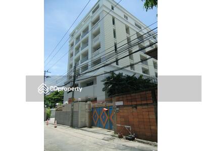 - บ้าน ถนน สารสิน คอนโดมิเนียม