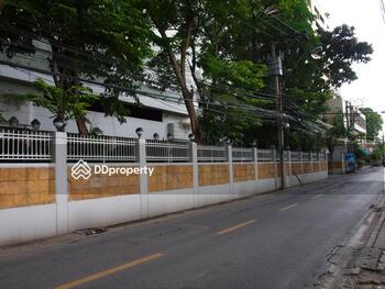 Empire House : เอ็มไพร์ เฮ้าส์