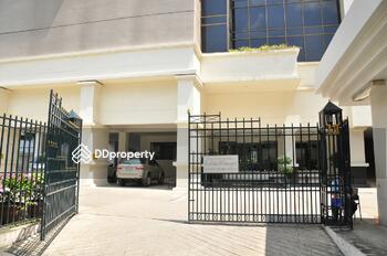 Newton Tower : นิวตัน ทาวเวอร์