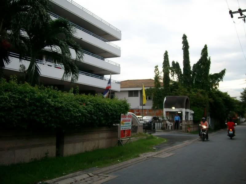 Ratchada Pavilion Condominium : รัชดา พาวิลเลี่ยน คอนโดมิเนียม