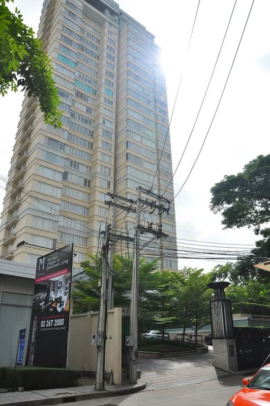 Hampton Thonglor 10