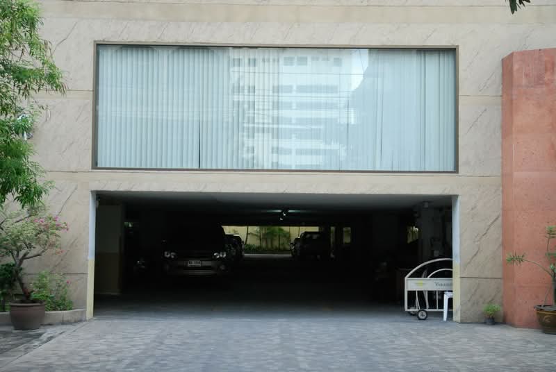 Varasupha Executive Place Phaholyothin1, Bangkok, Phaholyothin, Samsen Nai, Phaya Thai, Bangkok, 2 Bedrooms, 124 sqm, Condo For Sale, by CHAWALIT KONGSAKPAIBUL, 500174668 - DDproperty.com