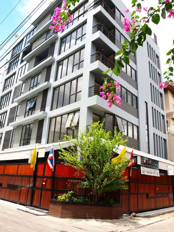 W8 Thonglor 25 : ดับบลิว เอท ทองหล่อ 25
