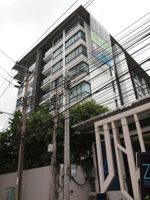 Issara @ 42 Sukhumvit