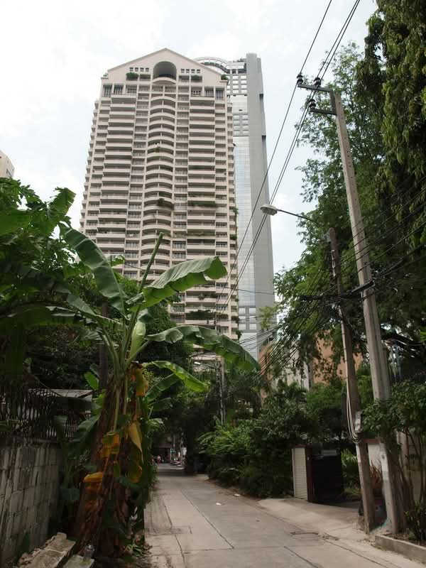 Sathorn Park Place