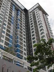 THE ROOM สาทร - ตากสิน