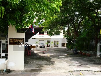 Ratchayothin Place : รัชโยธิน เพลส