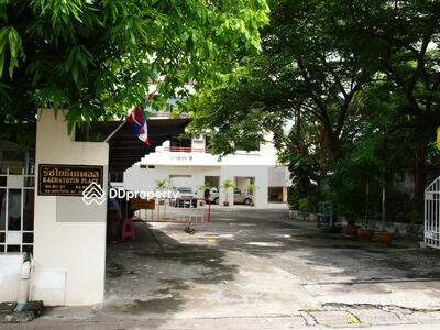  - Ratchayothin Place