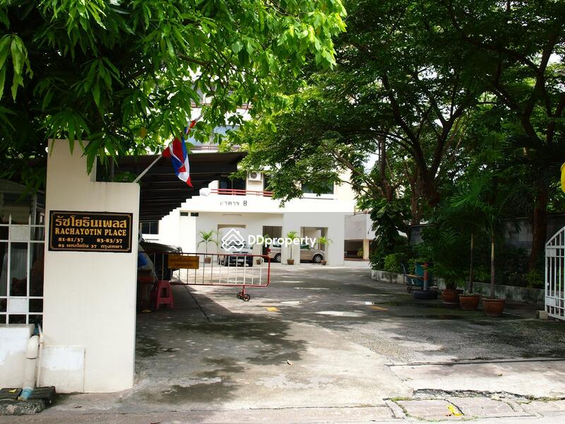 For Rent - Ratchayothin Place, Bangkok